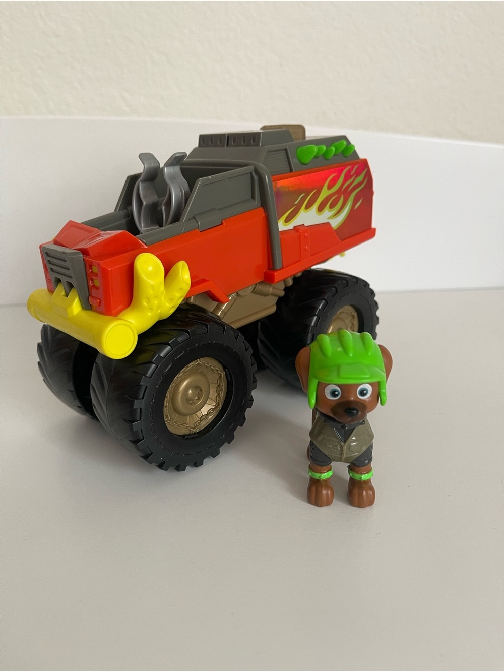 Paw Patrol Rescue Wheels Boomer and Vehicle HTF